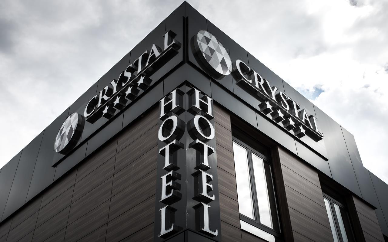 Hotel Crystal Pecinci Exterior photo